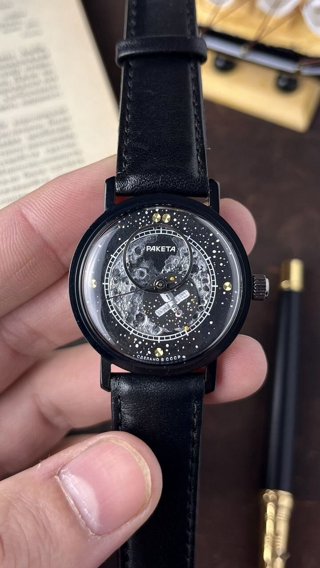 Ракета, авторский космический циферблат, чёрный стальной корпус: общий вид, фото 7